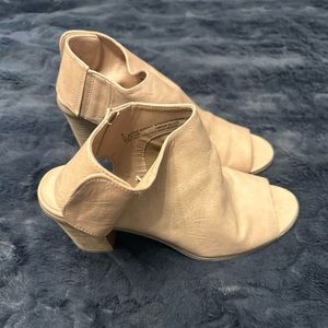 Mossimo Tan Block Heels
